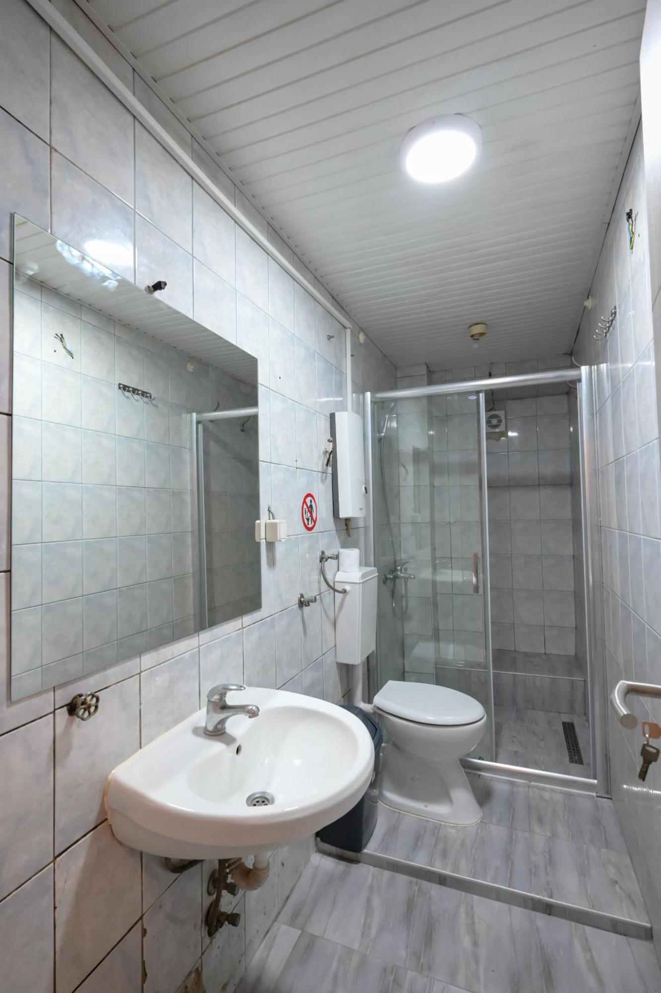 Hostel Best Skopje Ngoại thất bức ảnh