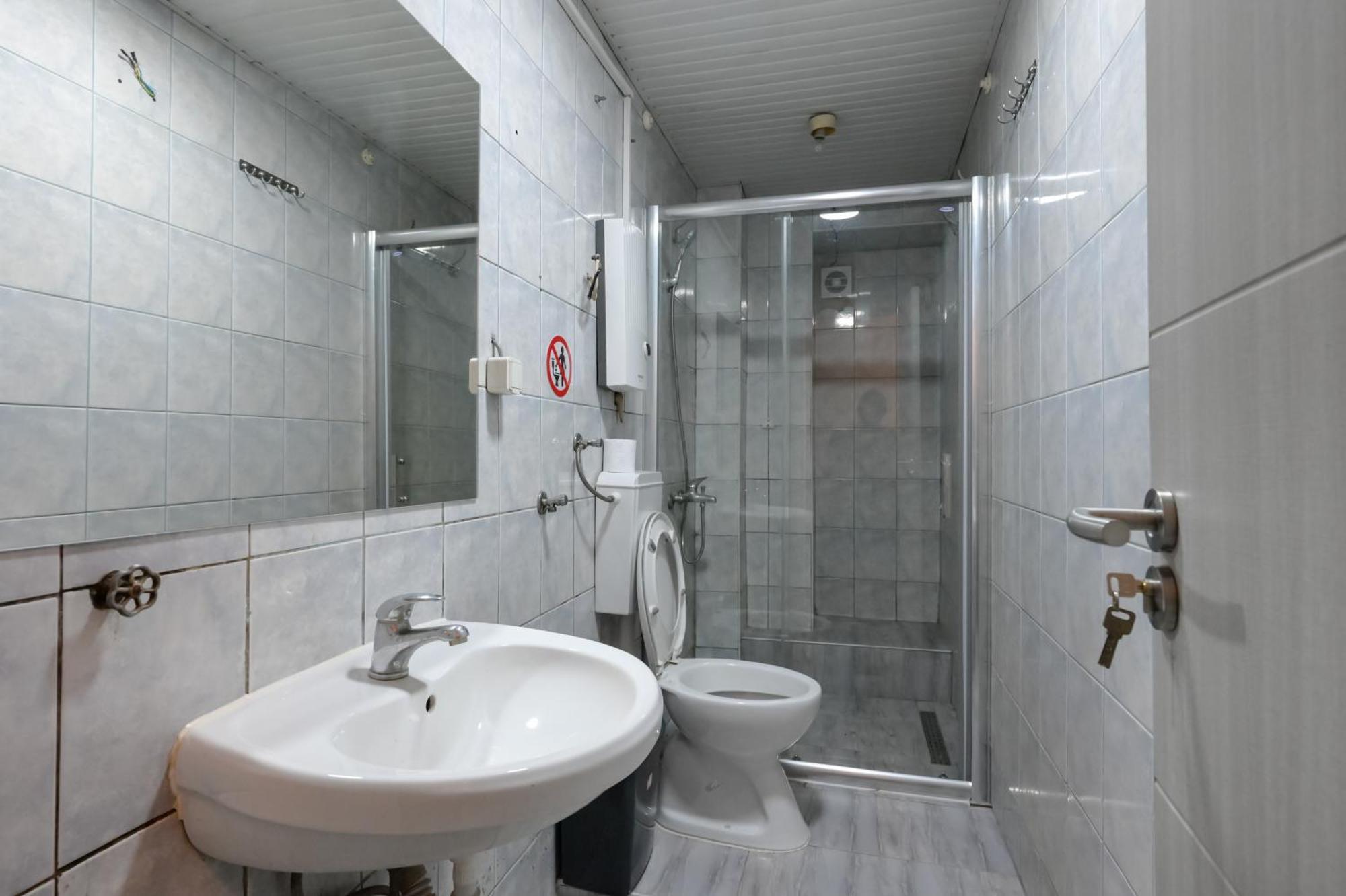 Hostel Best Skopje Ngoại thất bức ảnh
